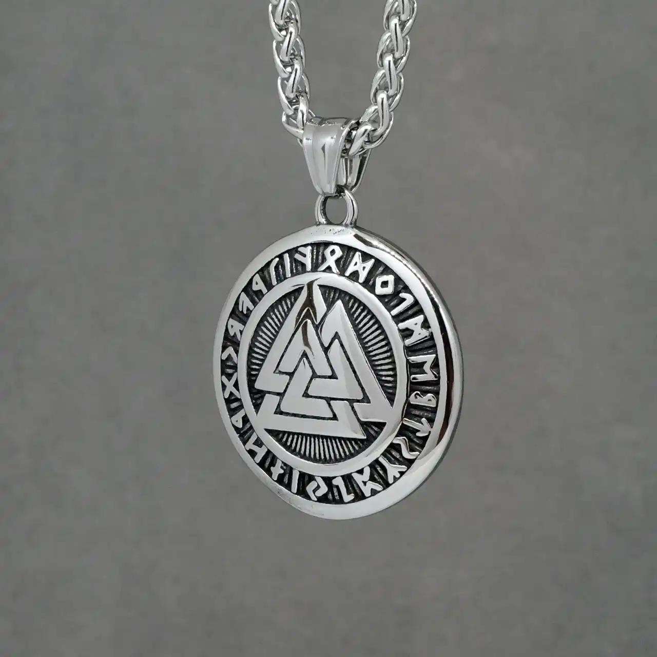 Подвески из ювелирной стали