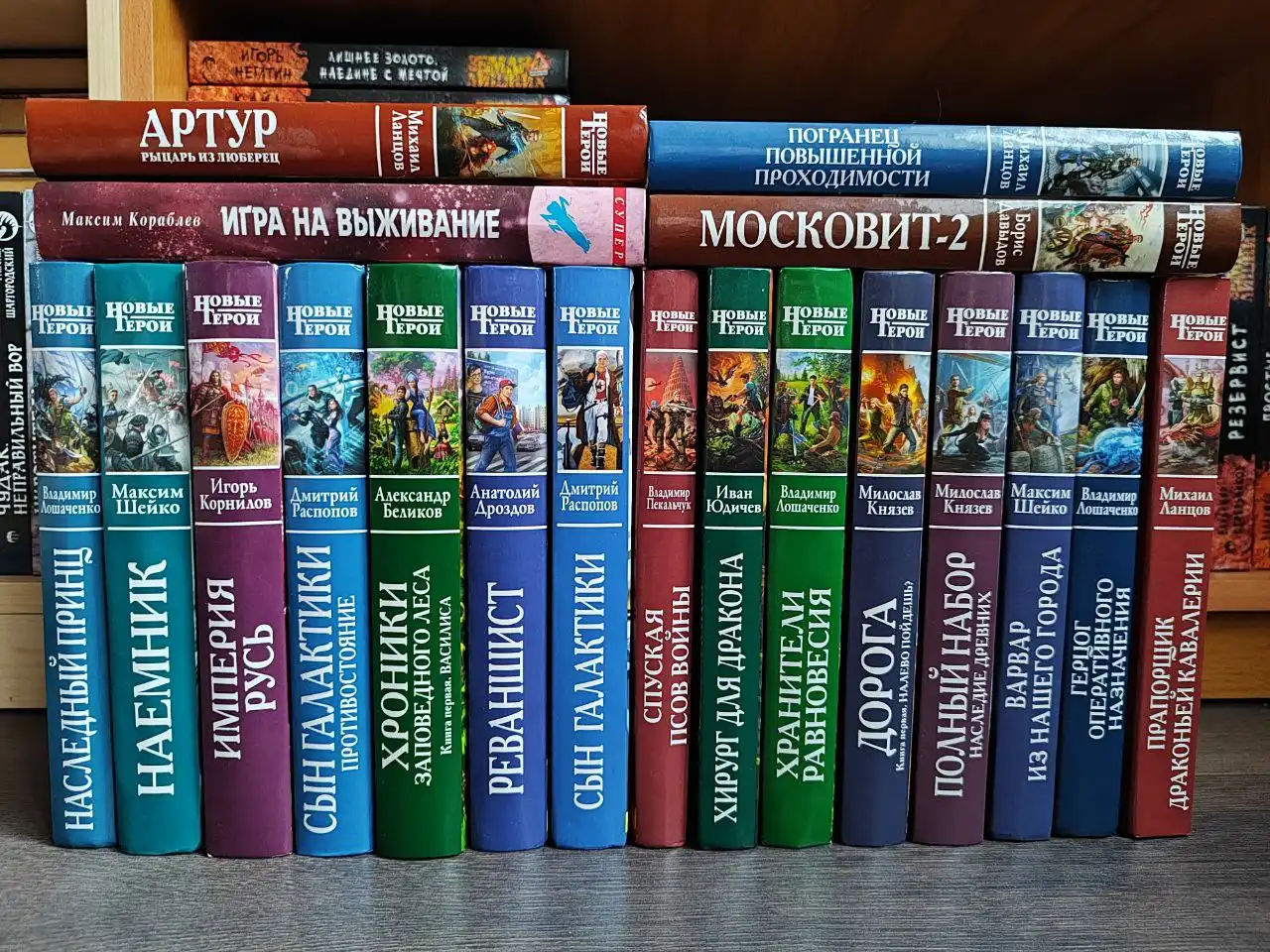 Продается огромная библиотека книг