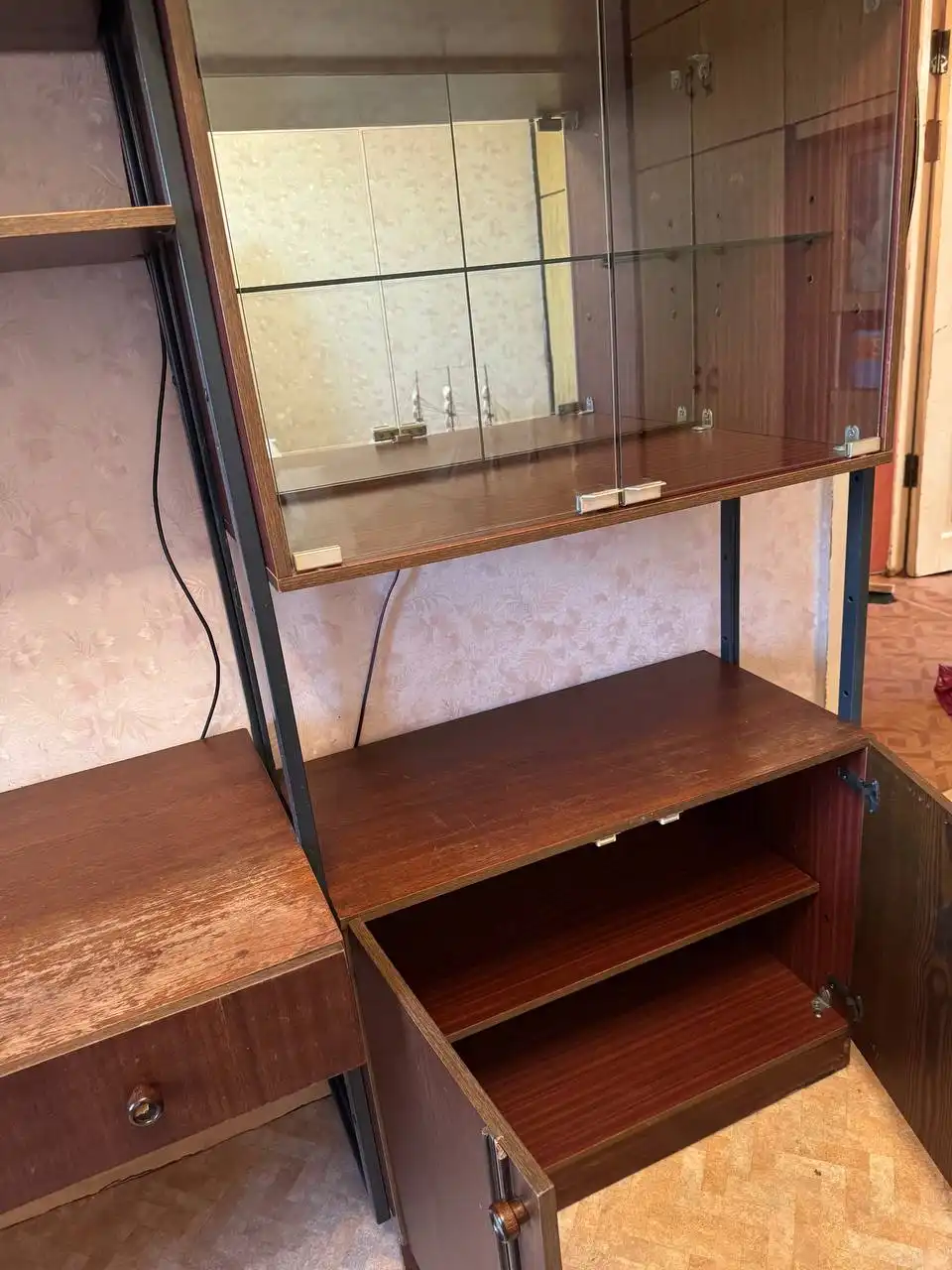 Продам стенку/стеллаж