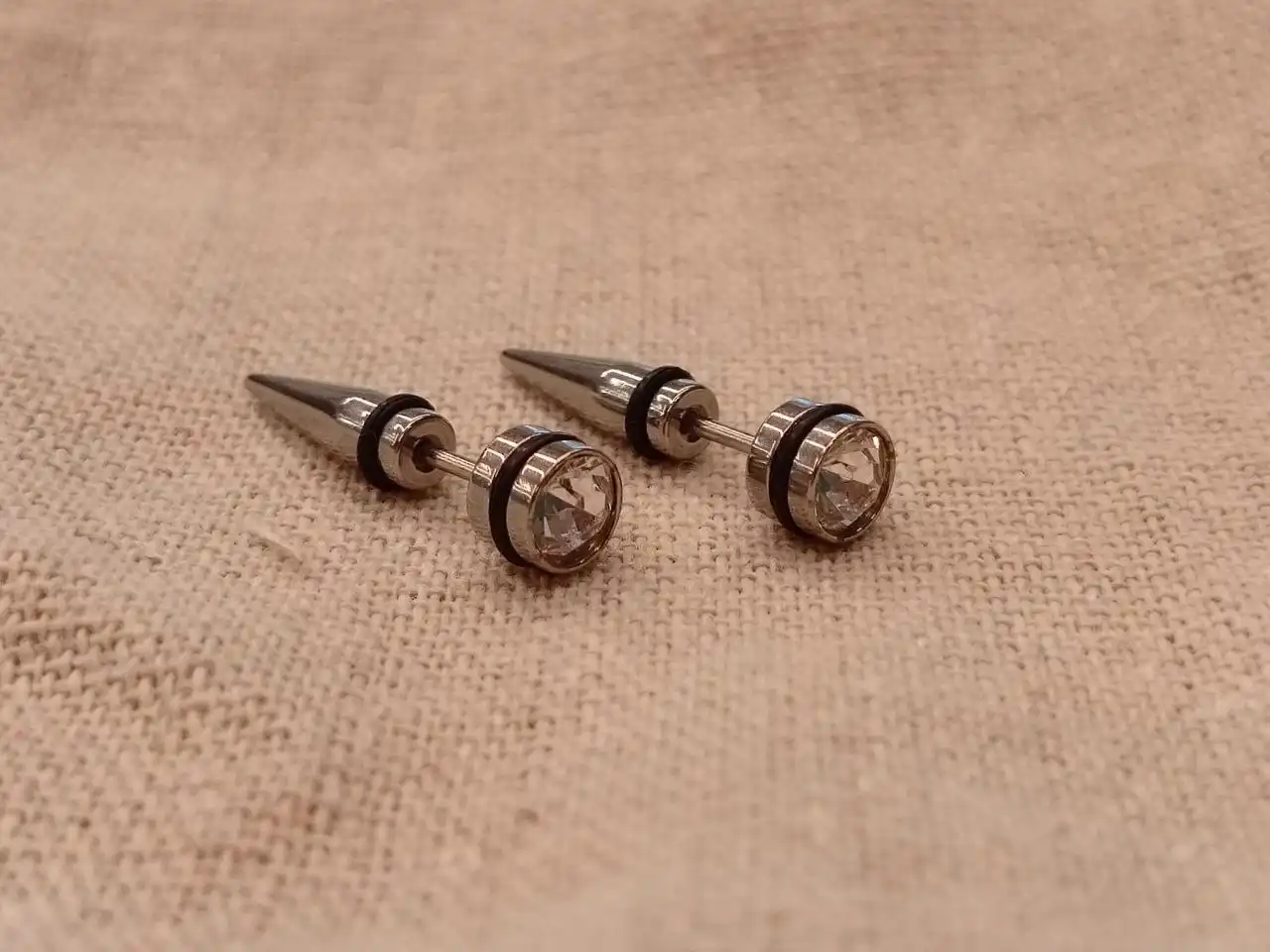 Серьги и пусеты из ювелирной стали