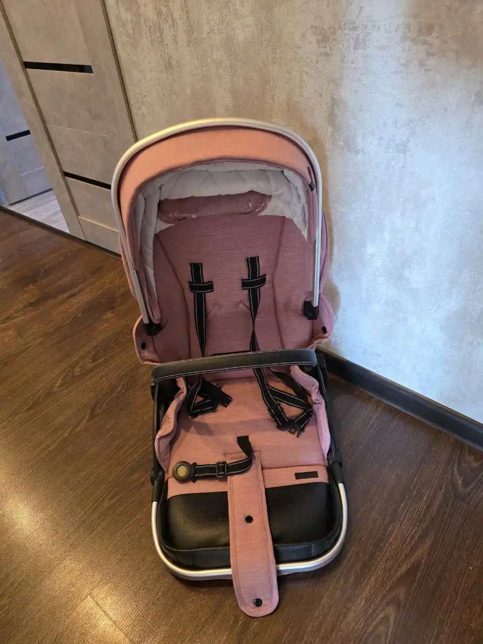 Продажа детской коляски 2в1 с автолюлькой
