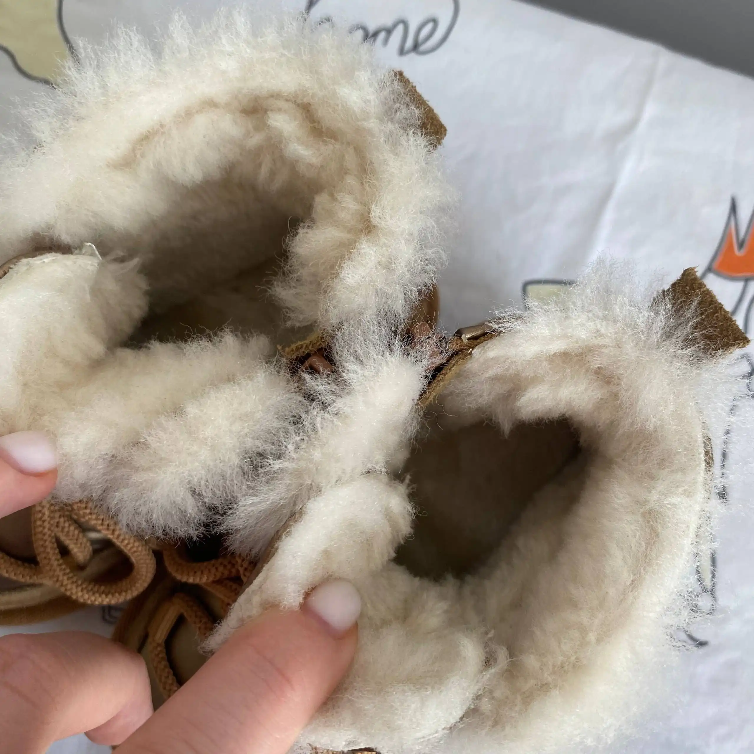 Продам новые демисезонные ботиночки для детей - Обувь (Товары для детей) в Владивосток