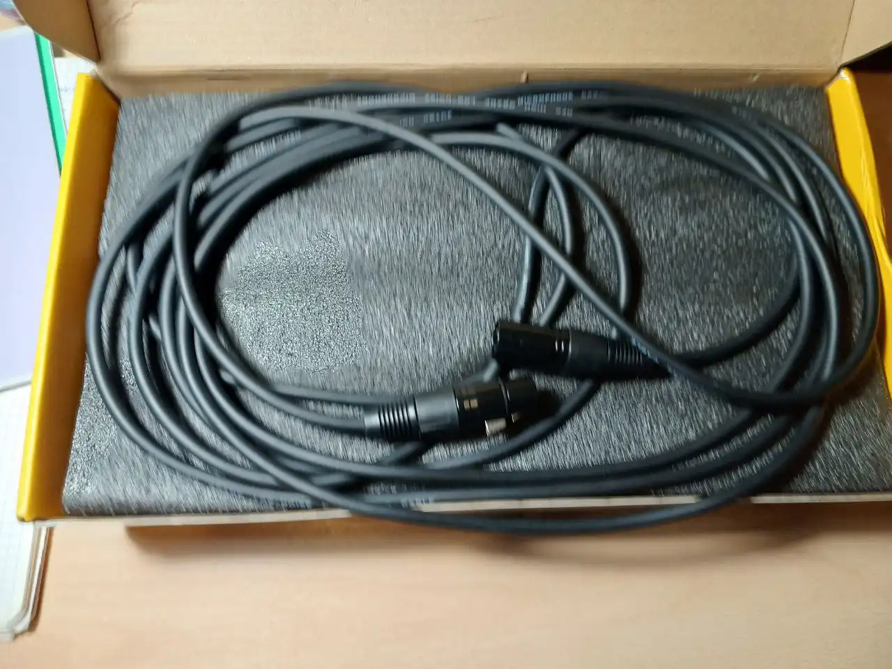 Продажа звуковой карты Maono Caster E2 б/у - Аудиооборудование (Электроника) в Владивосток