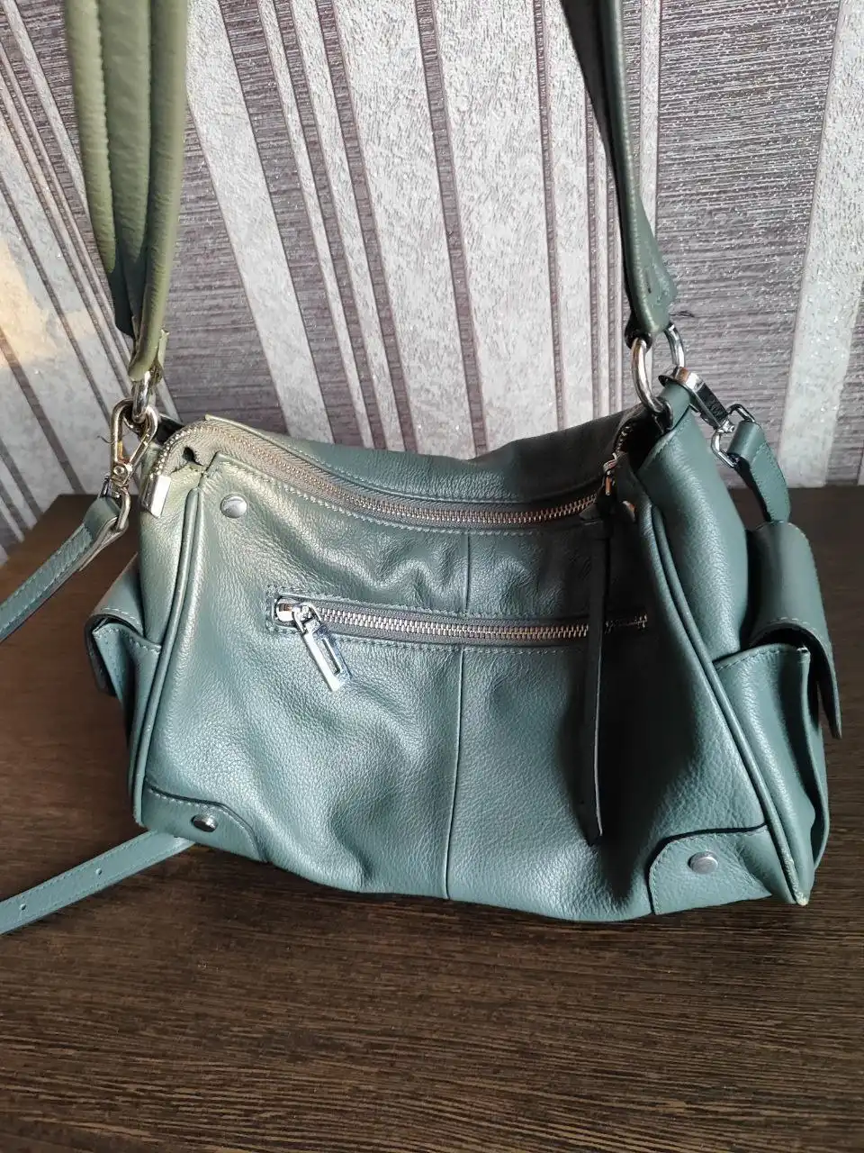 Кожаная сумка с потёртостями - Сумки (Барахолка) в Владивосток