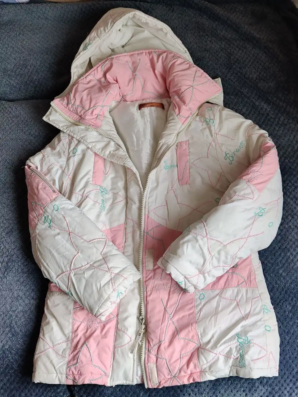 Продам куртку на холодную осень/раннюю весну - Верхняя одежда (Одежда) в Владивосток