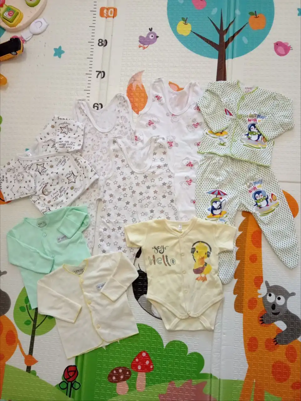 Продажа детской одежды и горки для купания - Одежда и аксессуары (Товары для детей) в Владивосток