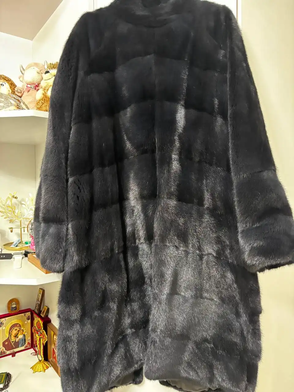 Продам норковую шубу размер 50-54 цвет графит - Верхняя одежда (Одежда) в Владивосток