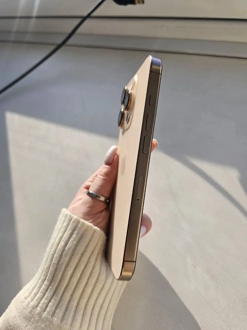 Продам iPhone 16 Pro 256 ГБ - Смартфоны (Электроника) в Владивосток