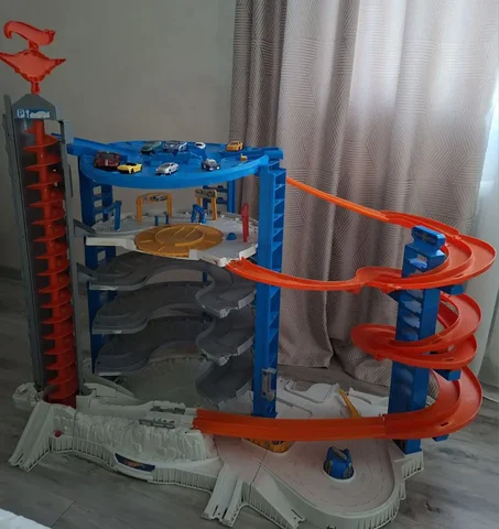 Продам игрушечные машинки в хорошем состоянии - Игрушки в Владивосток