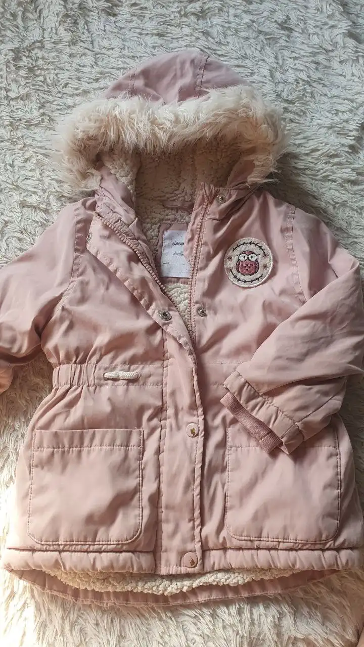 Демисезонная куртка размер 98 - Верхняя одежда (Одежда) в Владивосток