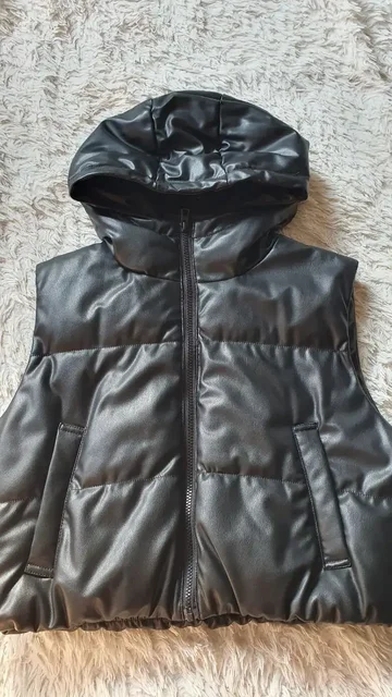 Жилетка женская новая размер S эко кожа - Рабочая одежда в Владивосток