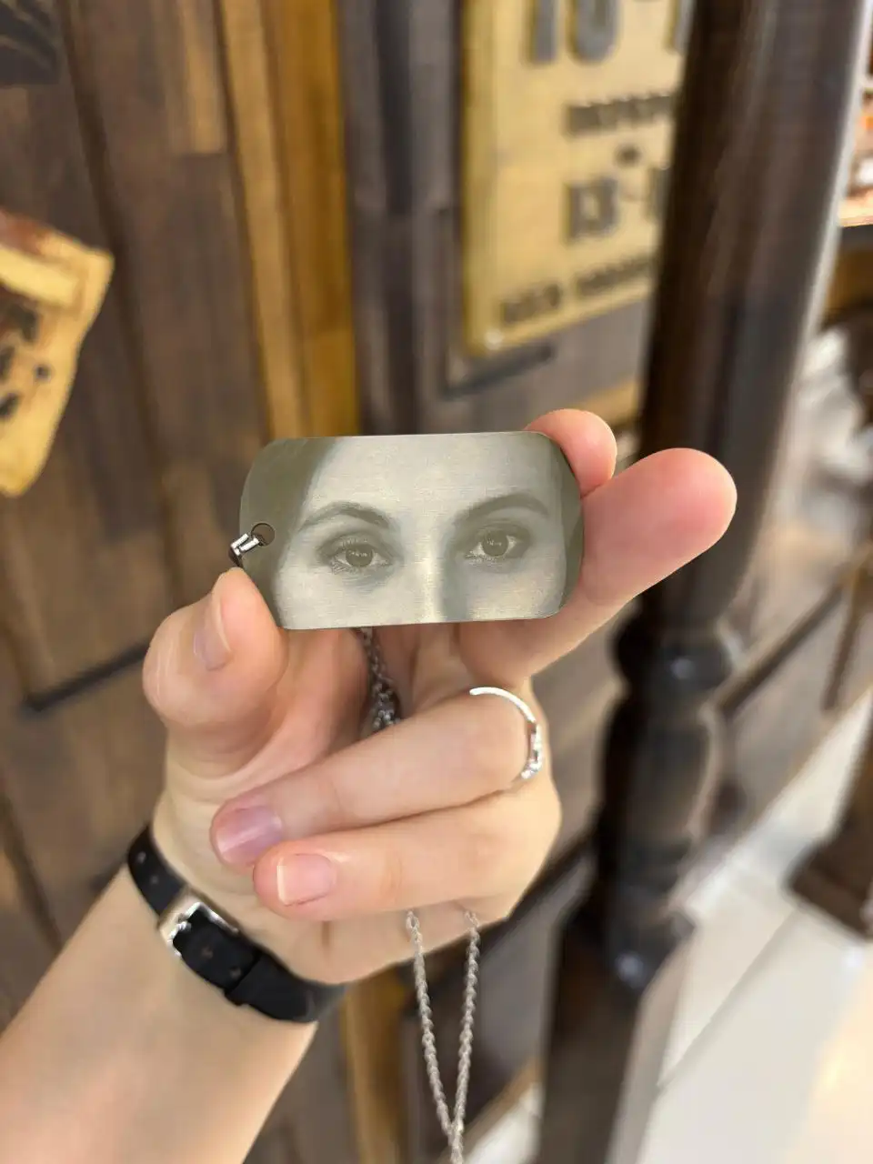 Гравировка на ювелирной стали - Гравировка (Услуги) в Владивосток