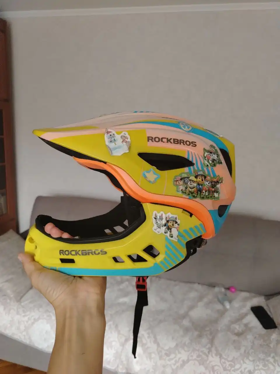 Детский шлем с фулфейсом - Защитная экипировка (Хобби и отдых) в Владивосток