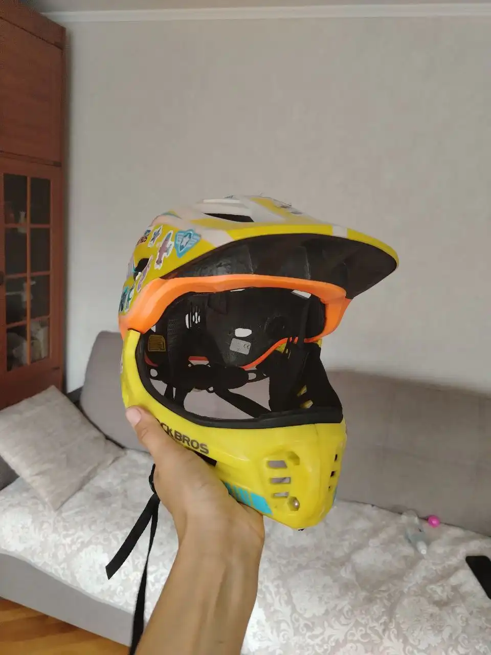 Детский шлем с фулфейсом - Защитная экипировка (Хобби и отдых) в Владивосток