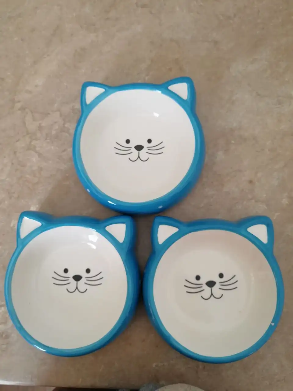 Продам бу керамические миски для кошек 3 шт - Товары для животных (Барахолка) в Владивосток