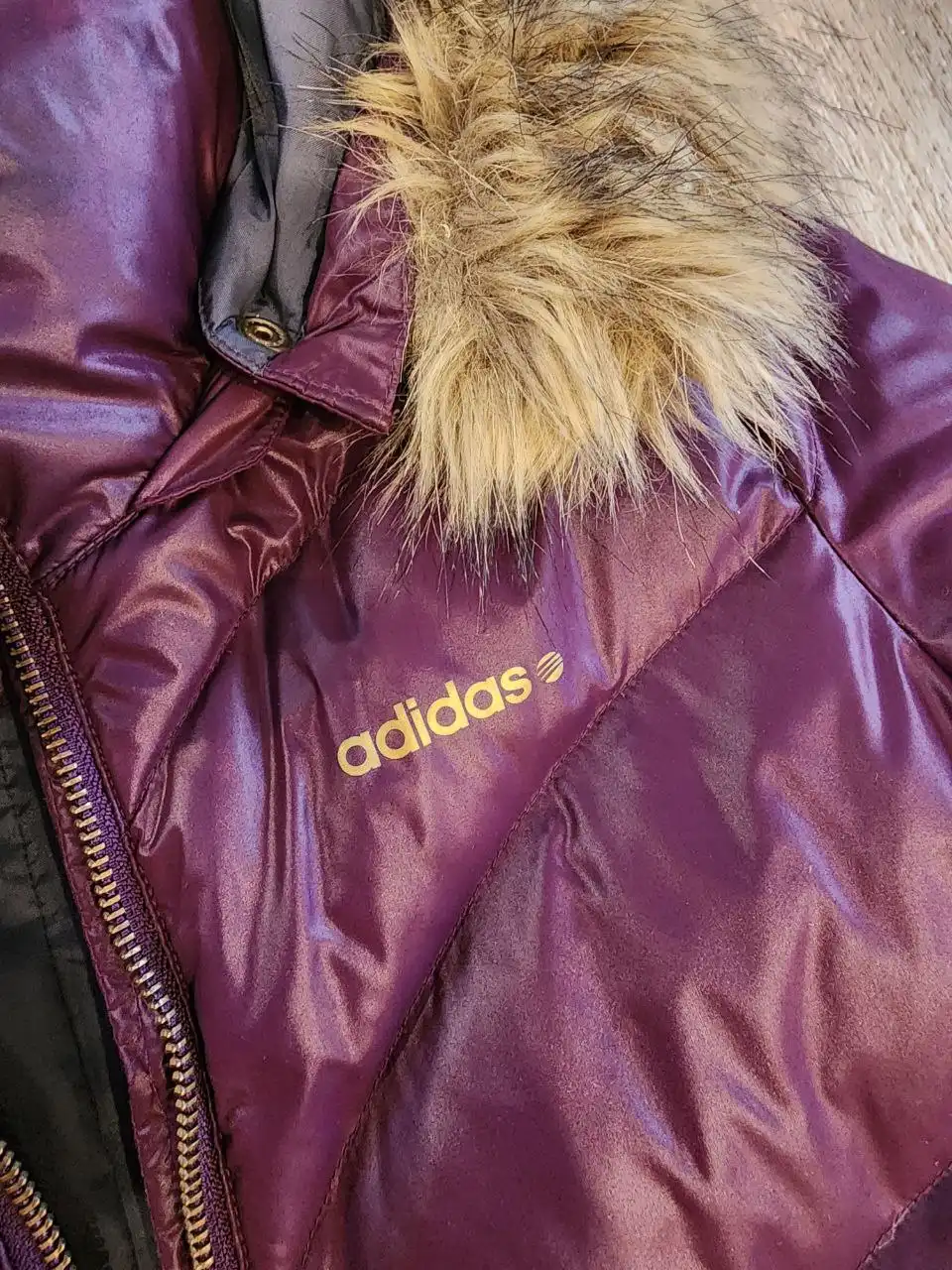 Продам пуховик Adidas neo размер 42/44 - Верхняя одежда (Одежда) в Владивосток