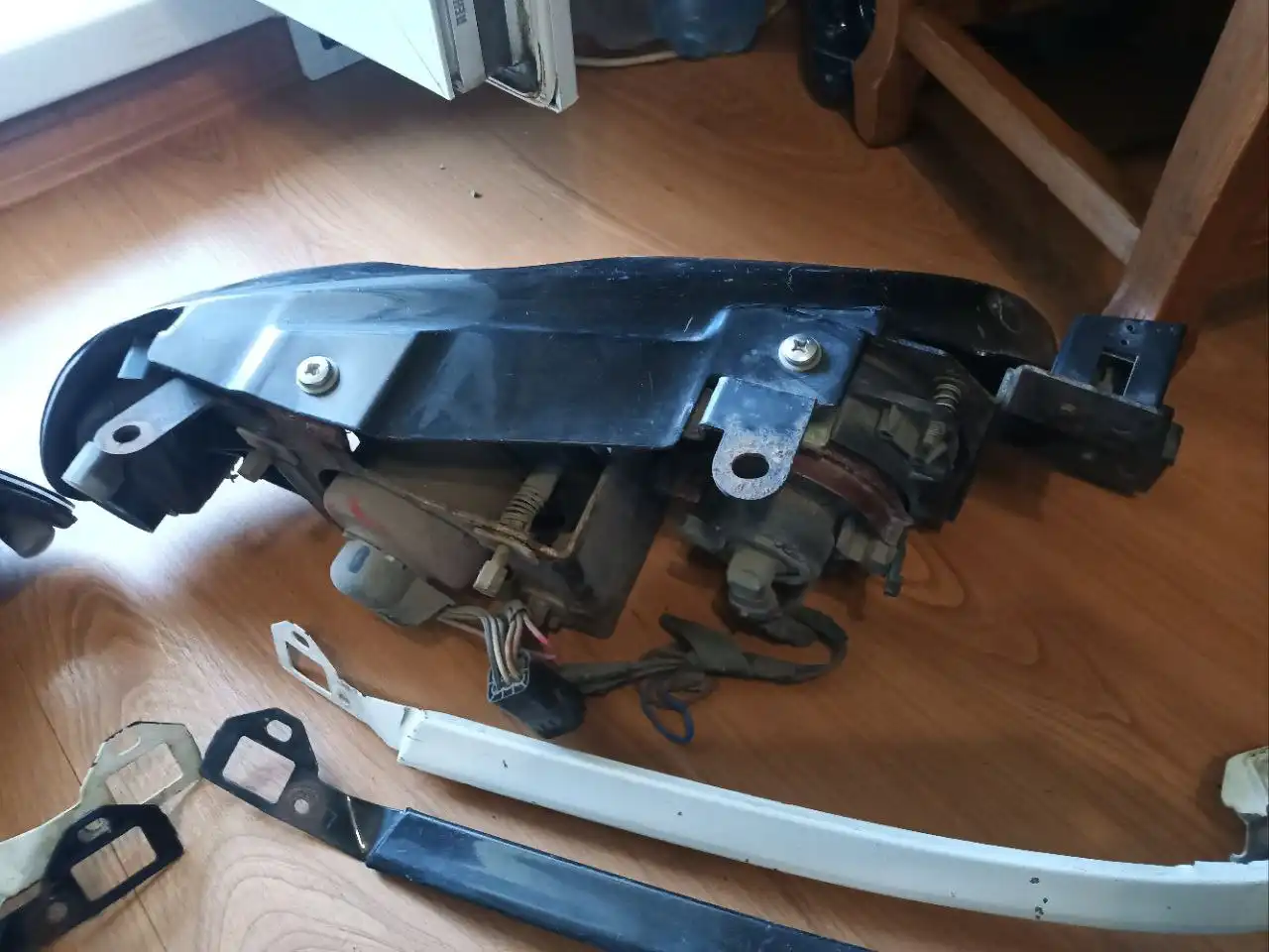 Продам редкие японские фары Active Sport на Toyota Caldina ST210 ST215 - Запчасти (Авто) в Владивосток