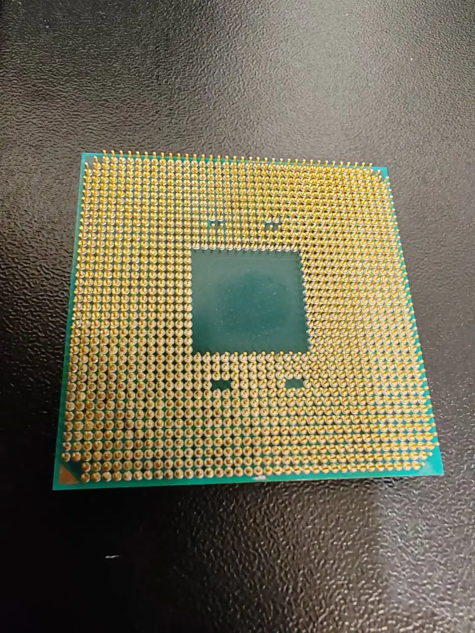 Продам процессор AMD Ryzen 7 PRO X - Компьютерные комплектующие (Электроника) в Владивосток