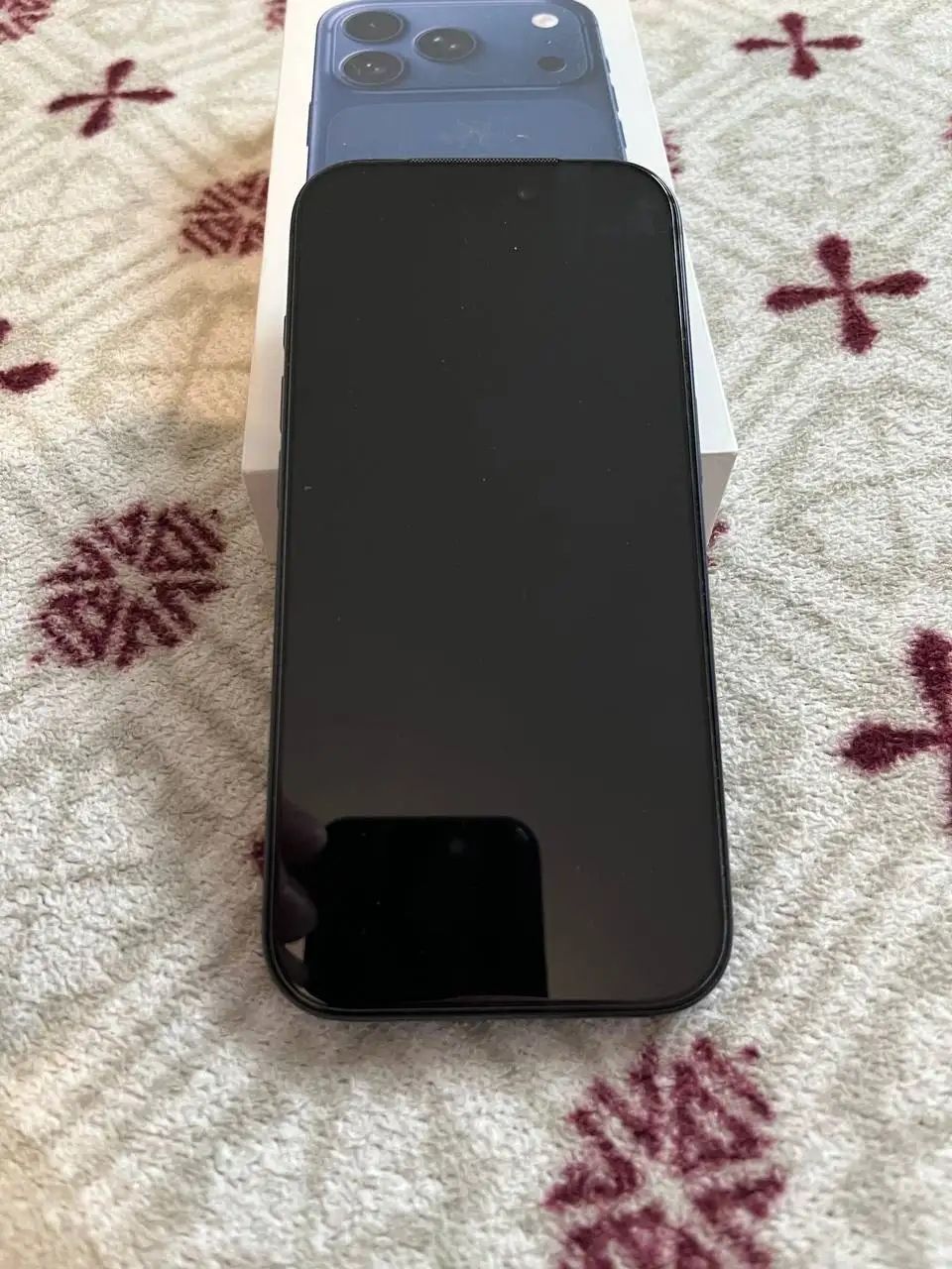 Продажа Apple iPhone 17 Pro 256 ГБ синего цвета - Смартфоны (Электроника) в Владивосток