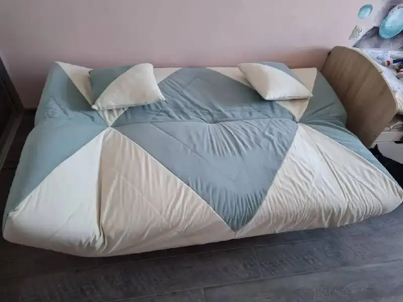 Продам диван с механизмом клик-кляк - Мебель (Барахолка) в Владивосток