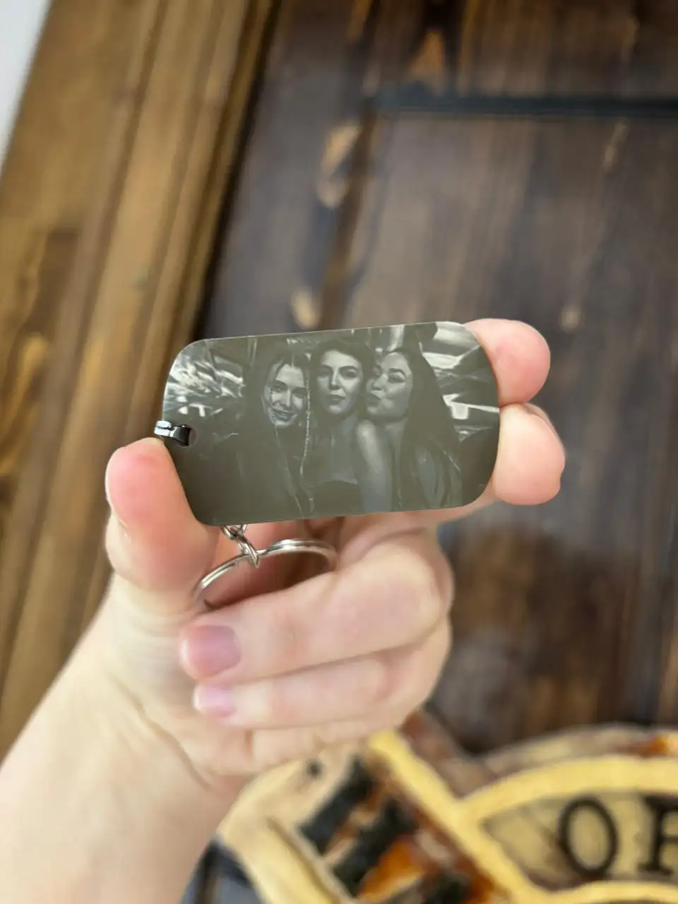 Фотогравировка на жетонах из ювелирной стали - Фотогравировка (Услуги) в Владивосток