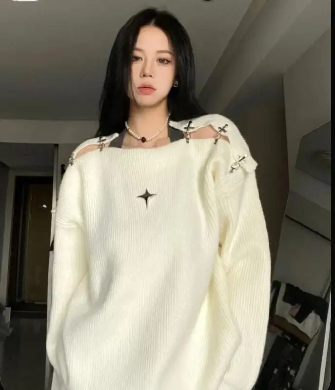 Тёплый свитер размер 42-44 - Свитера (Одежда) в Владивосток