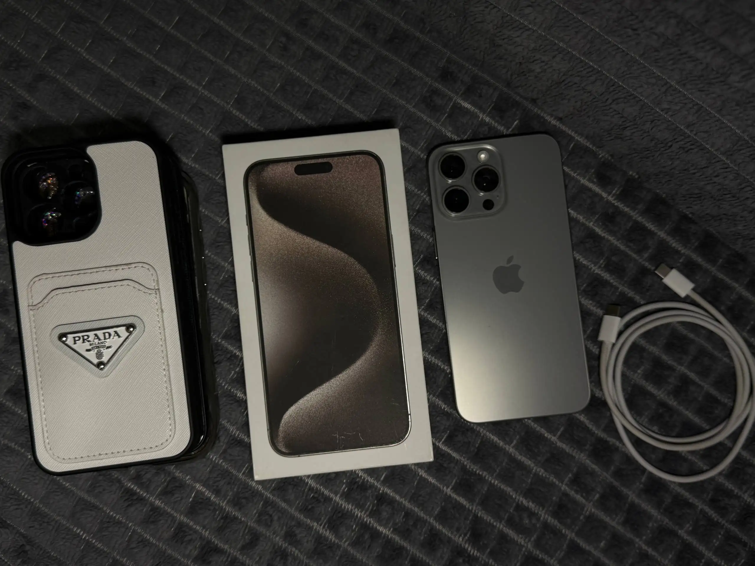 iPhone 15 Pro Max 512 ГБ в отличном состоянии - Смартфоны (Электроника) в Владивосток