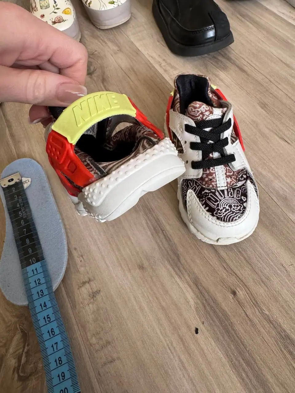 Детская обувь б/у разных размеров - Обувь (Товары для детей) в Владивосток