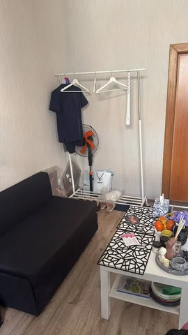 Продам стол, вешалку, диван - Барахолка в Владивосток