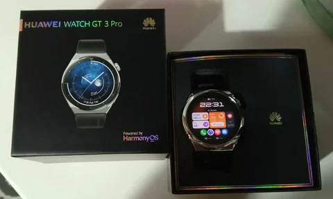 Huawei GT 3 Pro с защитным чехлом - Видеорегистраторы в Владивосток