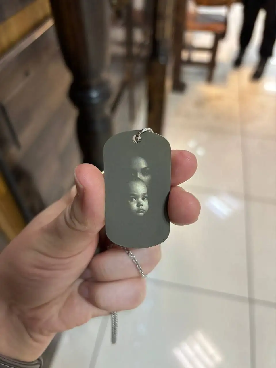 Фотогравировка на жетонах из ювелирной стали - Гравировка (Услуги) в Владивосток