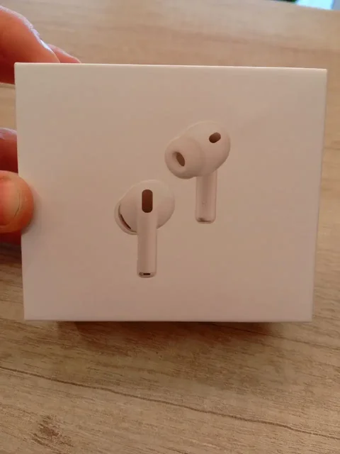 Беспроводные наушники AirPods Pro 3 USB-C Airoha 1563E (Премиум 1:1) - Спутниковое оборудование в Владивосток