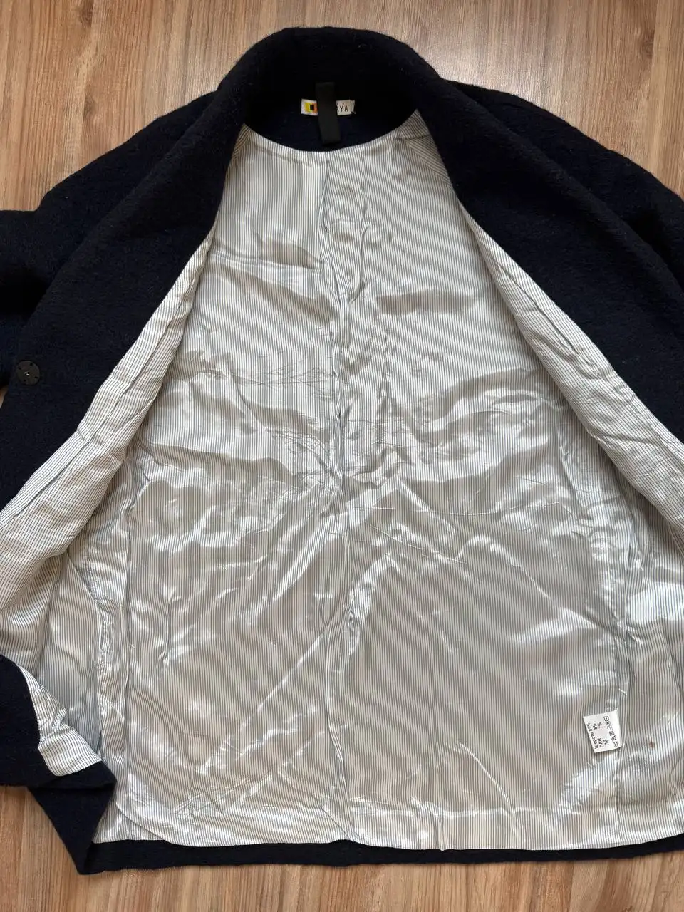 Пальто б/у размер 44 темно-синего цвета - Пальто (Одежда) в Владивосток