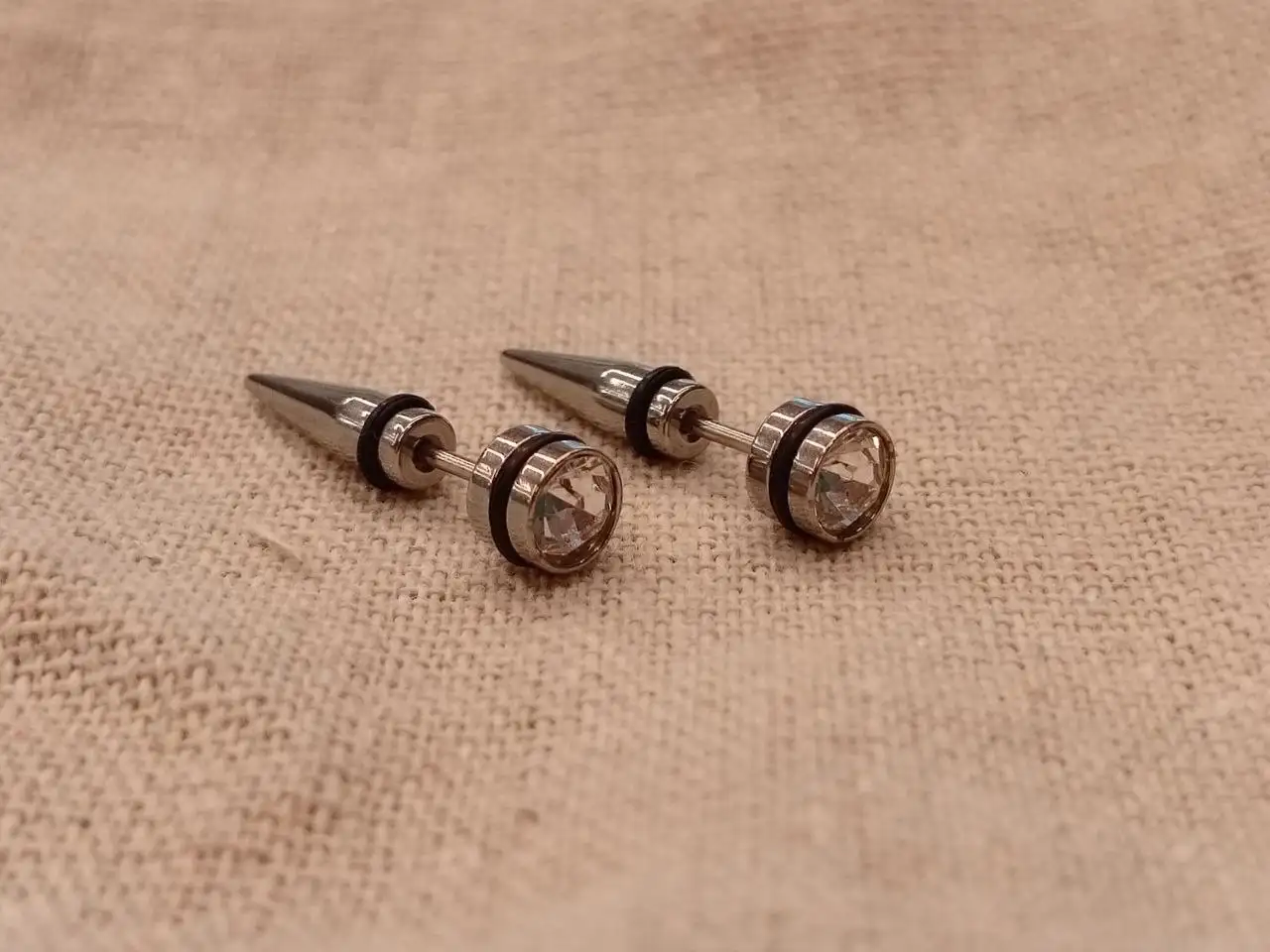 Пусеты и серьги из ювелирной стали с фианитами - Ювелирные изделия (Барахолка) в Владивосток