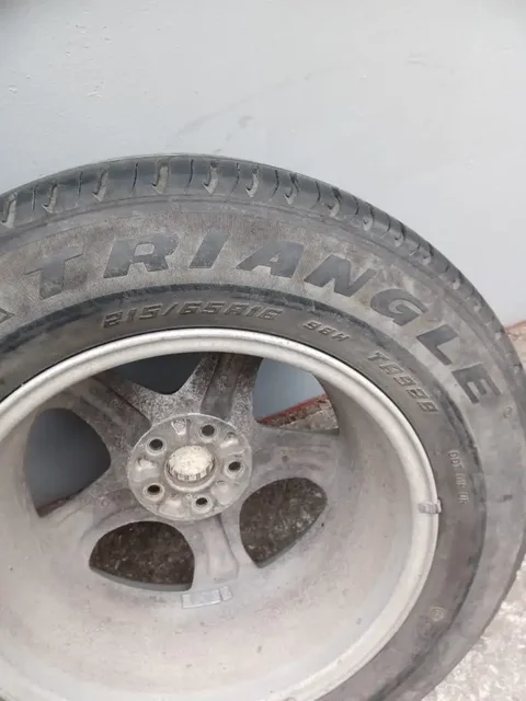 Продам литье на 16 с летней резиной 215/65 - Сельхозтехника в Владивосток