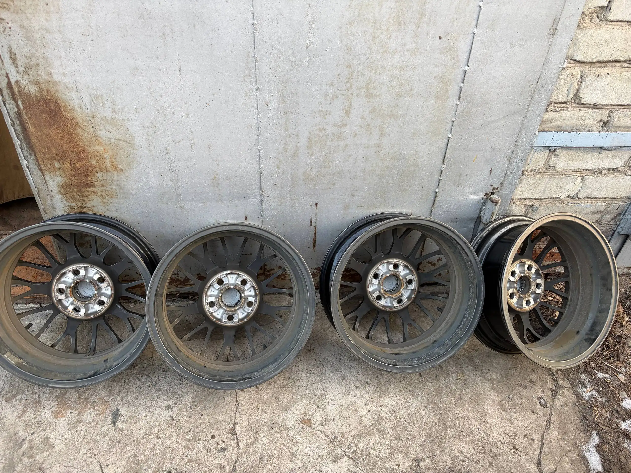 Продажа оригинальных дисков BBS от Toyota Noah 80 WXB - Диски (Запчасти) в Владивосток