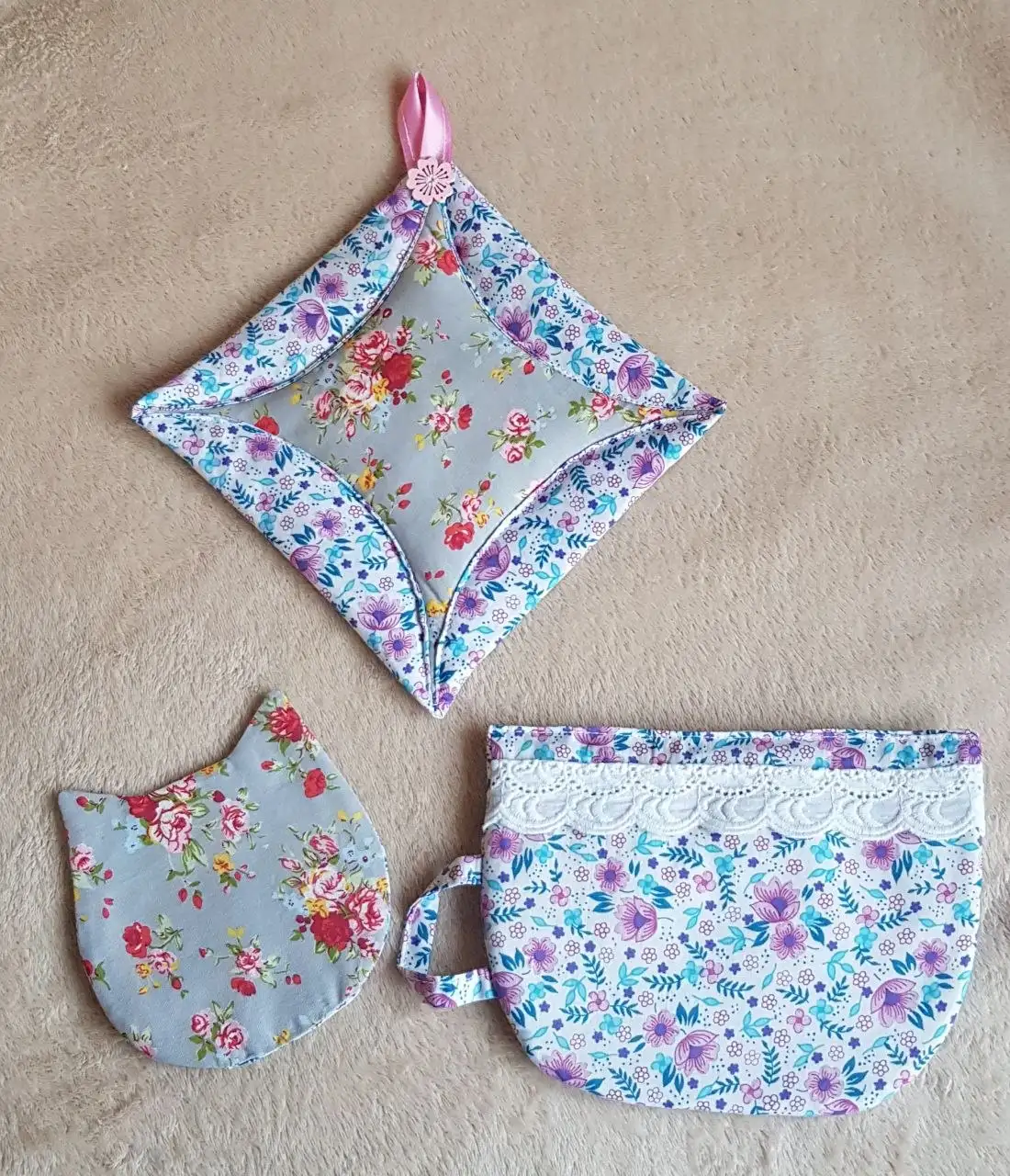 Комплект прихваток-подставок и подставка под кружку - Барахолка в Владивосток