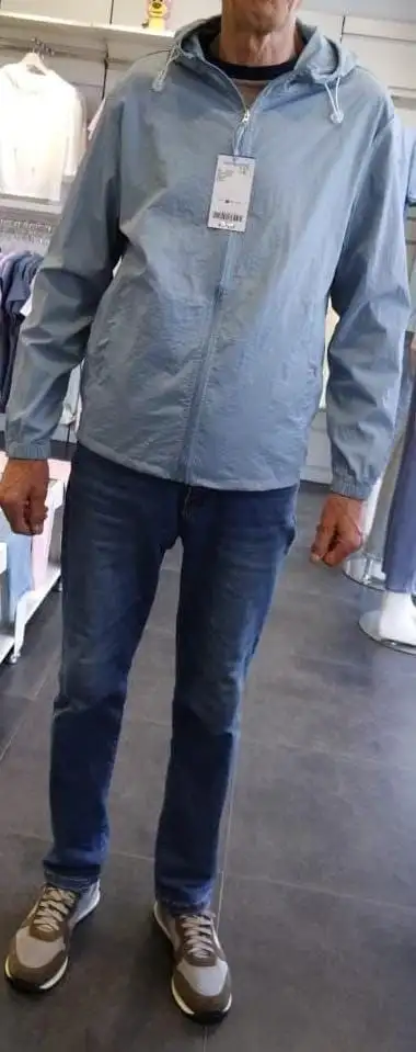 Ветровка мужская Jeanswest размер XL - Верхняя одежда (Одежда) в Владивосток