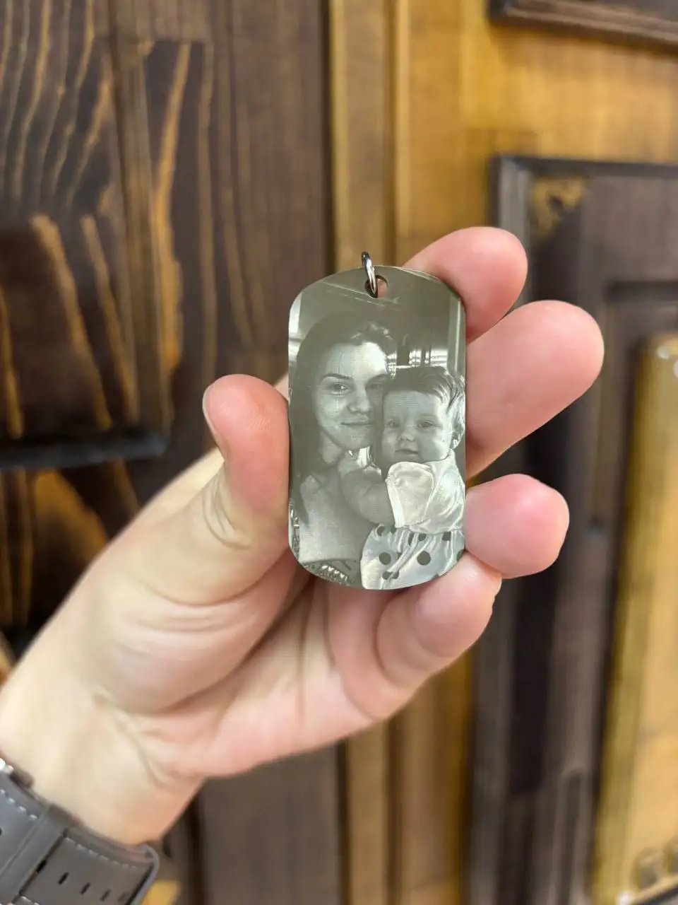 Фотогравировка на жетонах из ювелирной стали - Фотогравировка (Услуги) в Владивосток