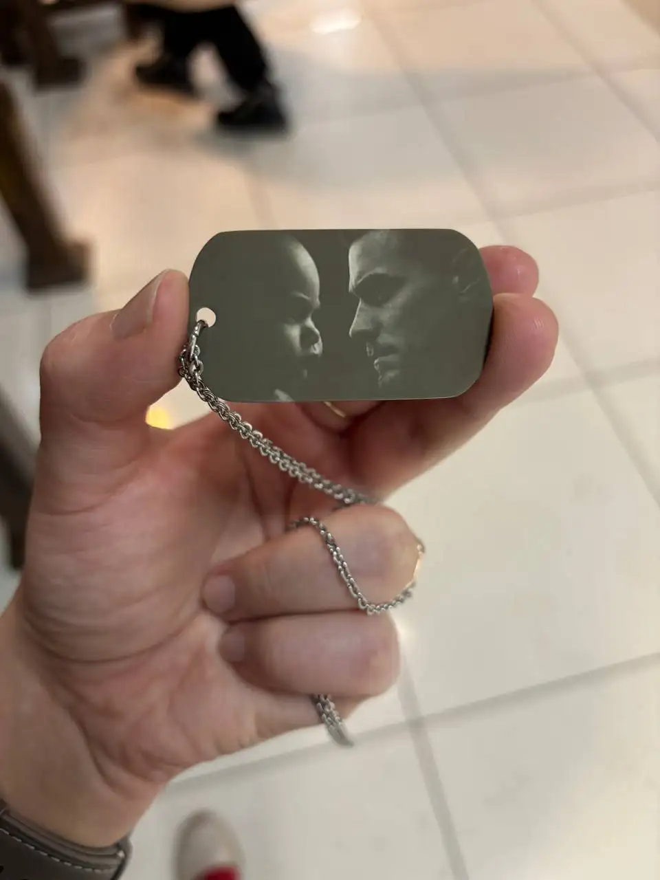 Фотогравировка на жетонах из ювелирной стали - Фотогравировка (Услуги) в Владивосток