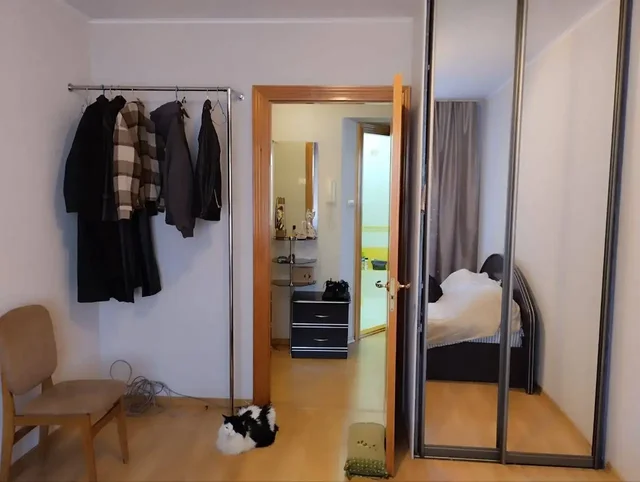 Сдам комнату для девушки в районе Первой речки - Земельные участки в Владивосток