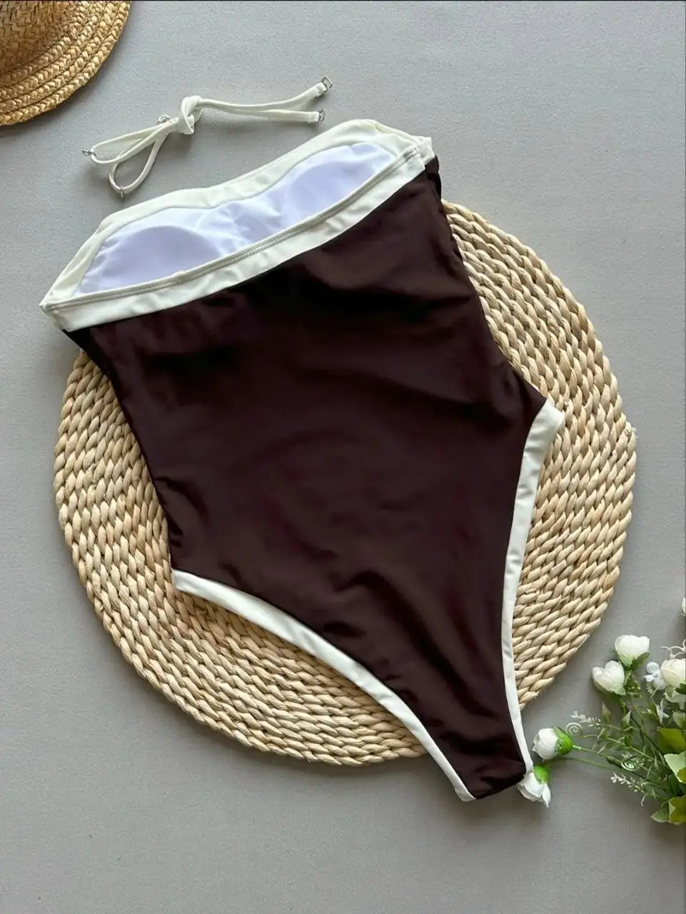 Новый слитный купальник размер М - Купальники (Одежда) в Артем