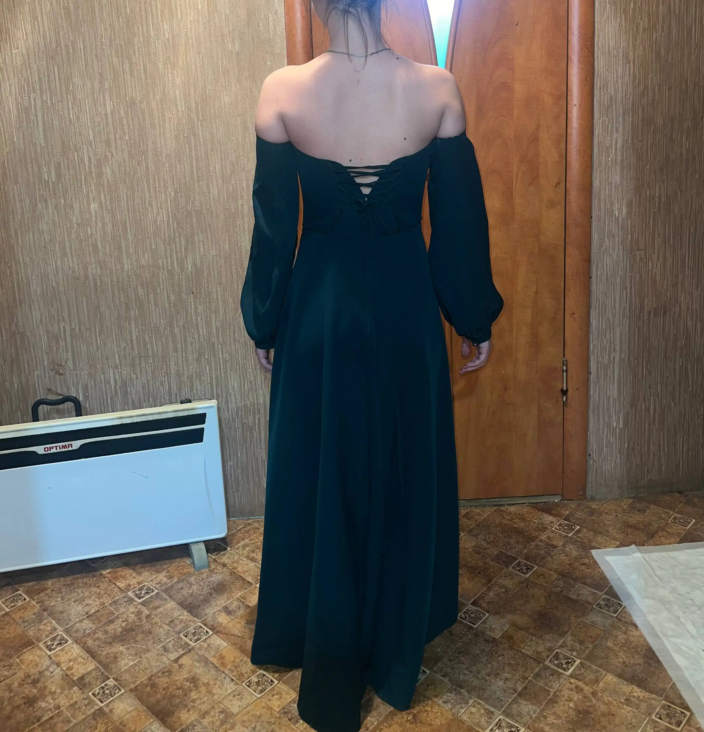 Продам платье выпускное (вечернее) - Платья вечерние (Одежда) в Владивосток