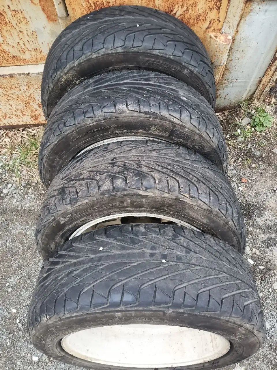 Продажа комплекта заряженных колес SSR gt1-интеграл с резиной Triangle - Диски и колеса (Запчасти) в Владивосток