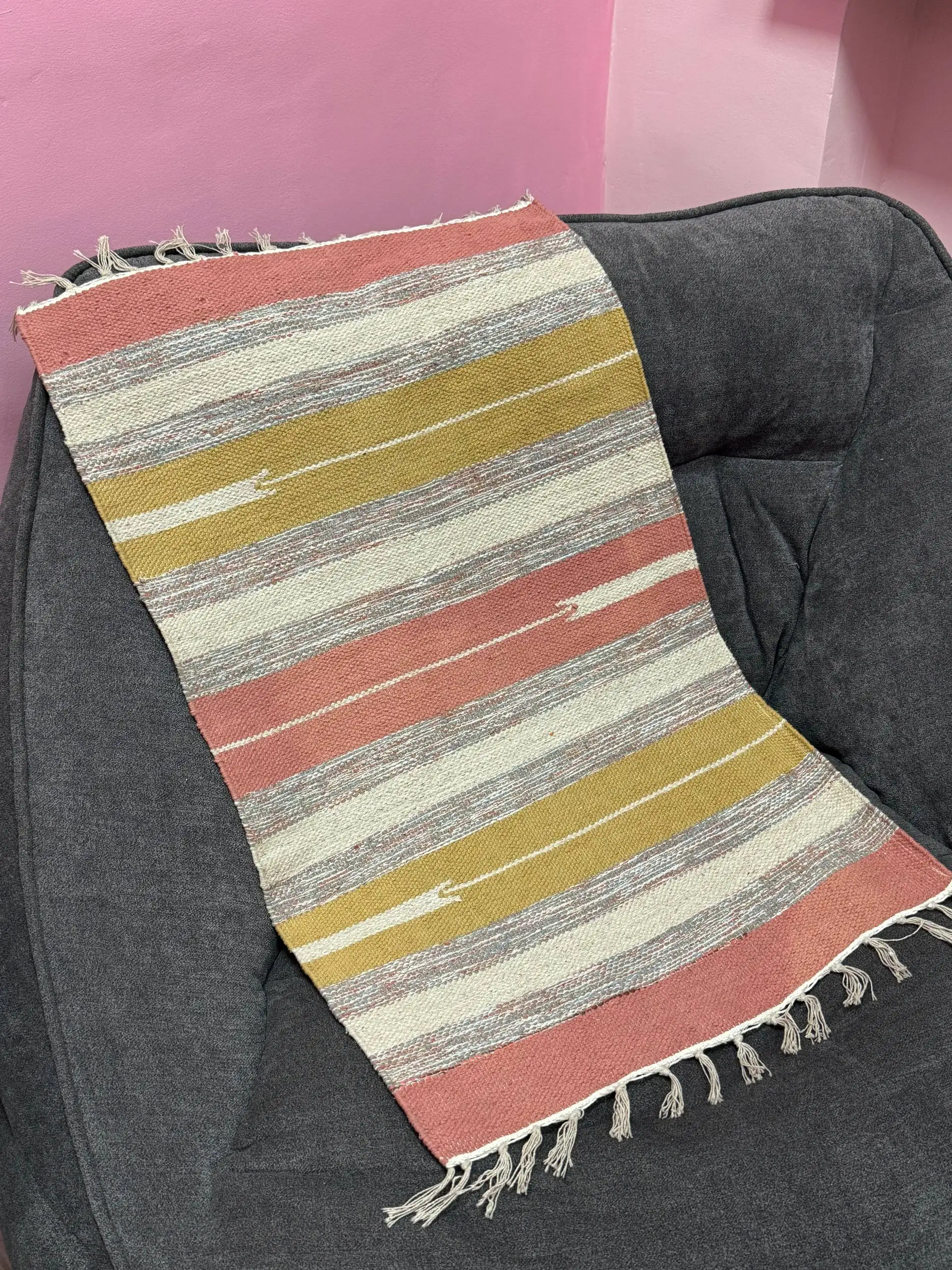 Продажа ковров и мебели во Владивостоке - Мебель и интерьер (Барахолка) в Владивосток