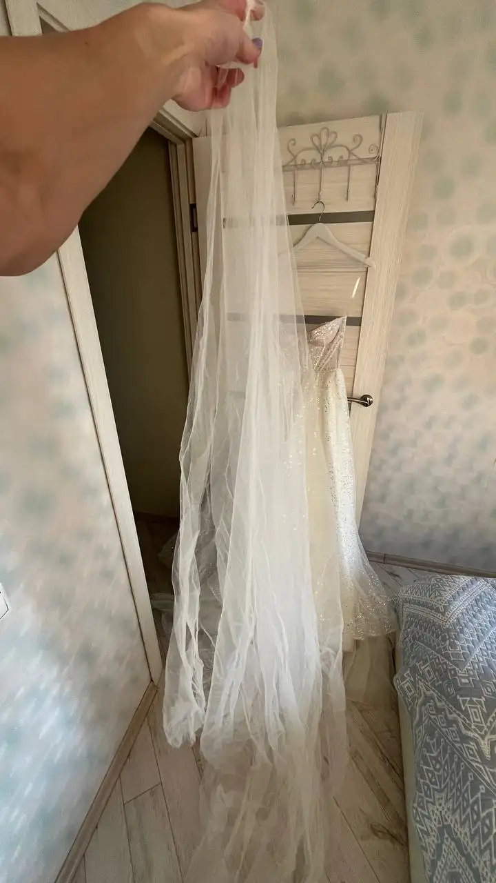 Свадебное платье, размер 40-42, б/у - Свадебные платья (Одежда) в Владивосток