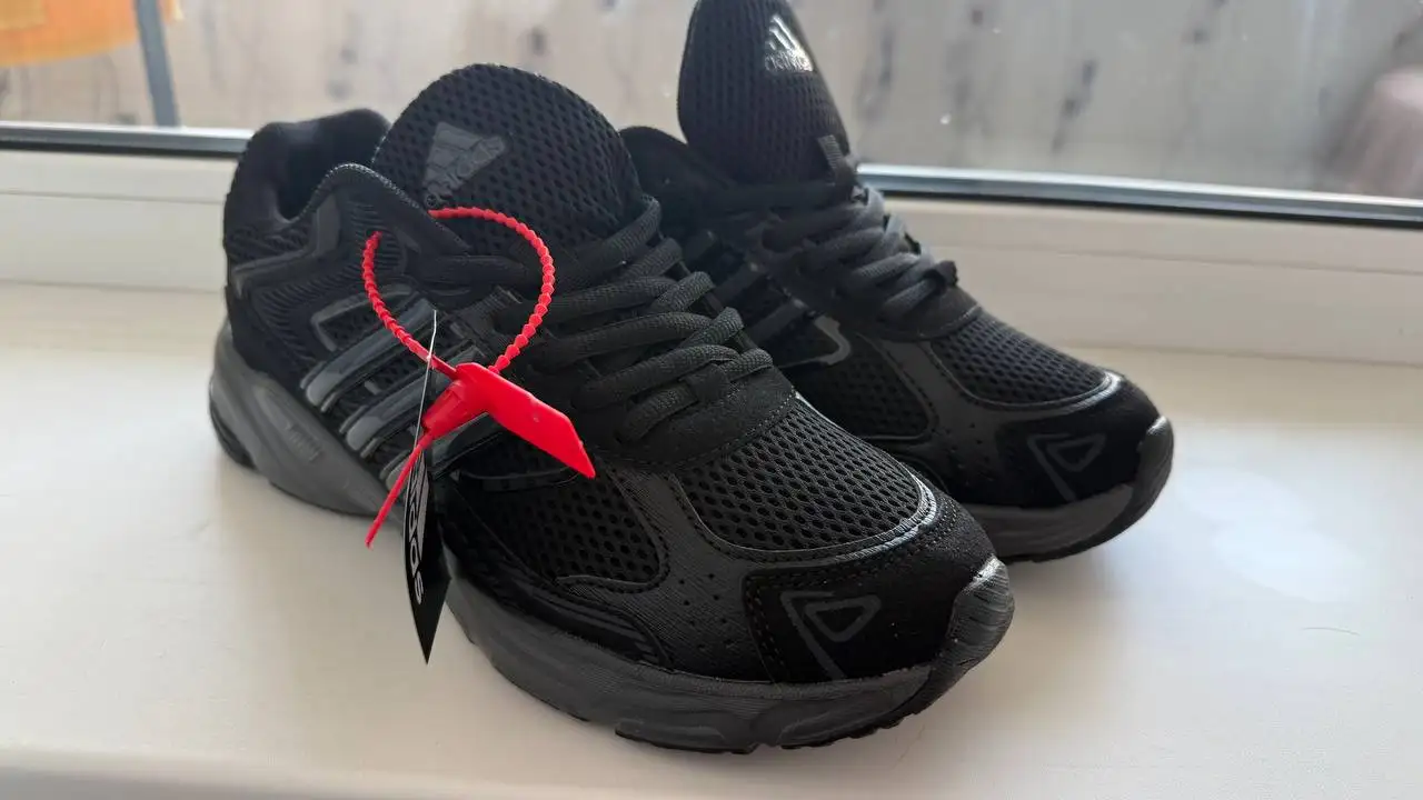 Продам кроссовки мужские - Обувь (Одежда) в Владивосток