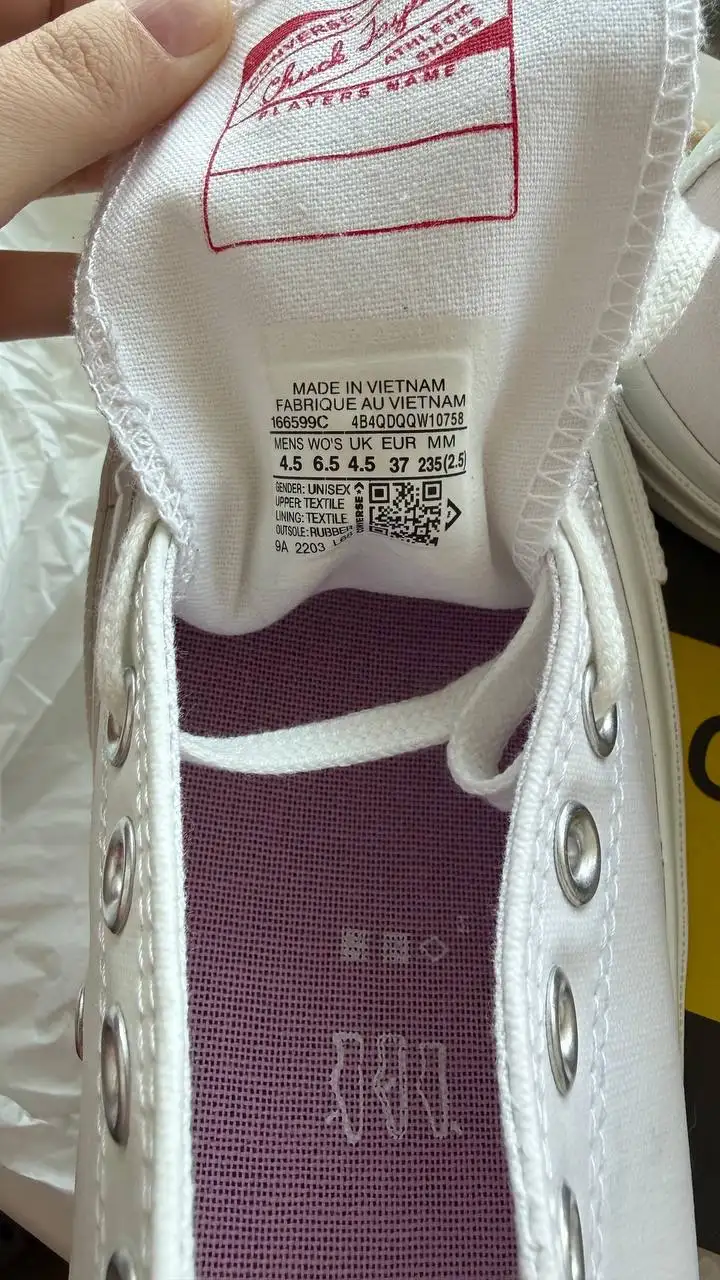 Продам кеды, меняющие цвет на солнце - Обувь (Барахолка) в Владивосток