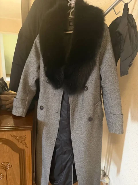 Зимнее пальто 42 размера - Обувь и аксессуары в Владивосток