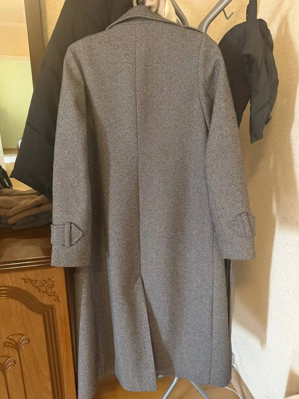 Зимнее пальто 42 размера - Верхняя одежда (Одежда) в Владивосток